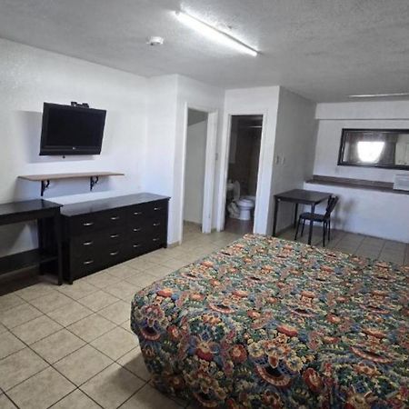 Super 7 Inn By Oyo San Antonio Nw Medical Center Dış mekan fotoğraf